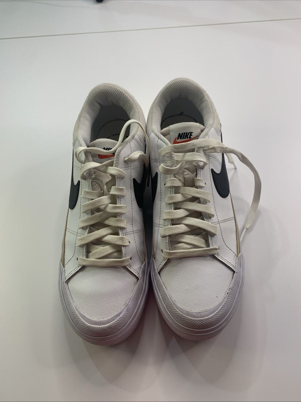Nike Men's White Leather Lace-Up Sneakers, Logo Accent, Breathable, Casual S 10